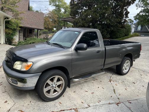 2005 Toyota Tundra Base