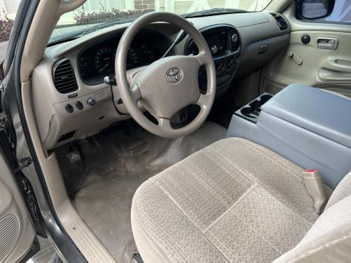 2005 Toyota Tundra Base