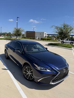 Blue 2022 Lexus ES 350 Base