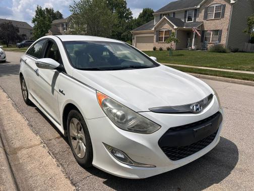 2015 Hyundai SONATA Hybrid Base