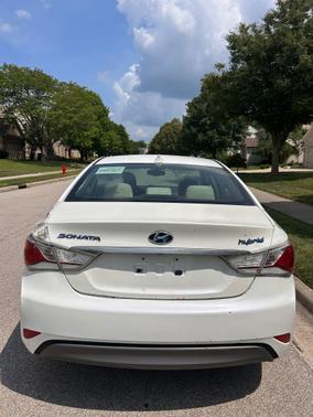 2015 Hyundai SONATA Hybrid Base