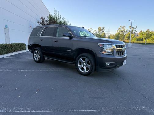 Gray 2017 Chevrolet Tahoe LT