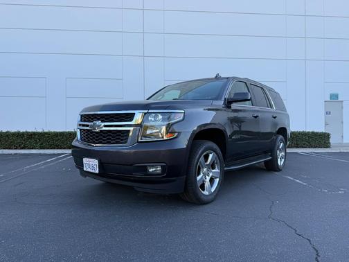 Gray 2017 Chevrolet Tahoe LT