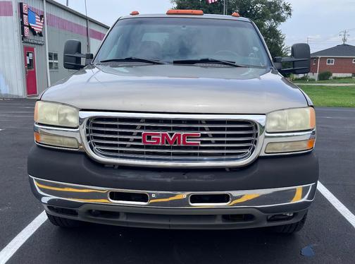 Beige 2002 GMC Sierra 2500 SLE H/D Extended Cab