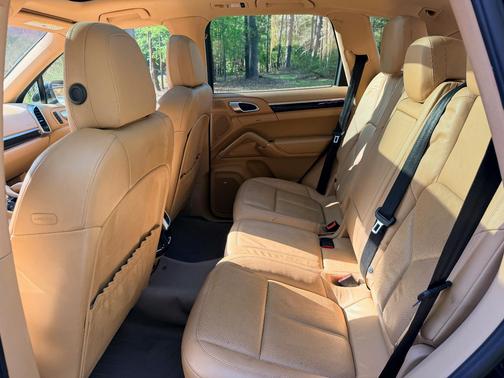 Black 2012 Porsche Cayenne Cayenne