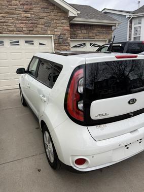 2016 Kia Soul EV +