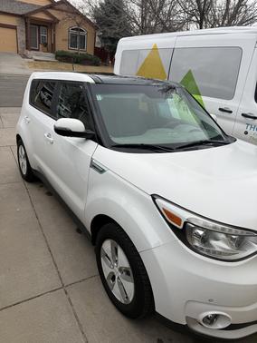 2016 Kia Soul EV +