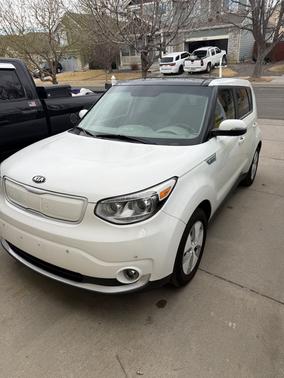 2016 Kia Soul EV +
