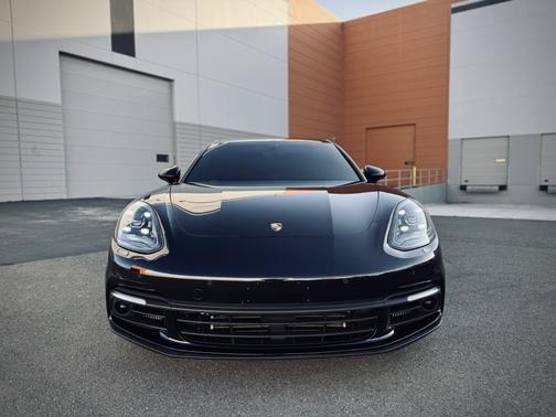2017 Porsche Panamera 4S