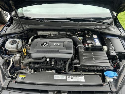 2015 Volkswagen Golf TSI SEL 4-Door