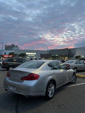 2011 INFINITI G25x Base
