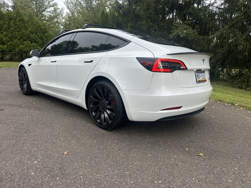 2023 Tesla Model 3 Performance