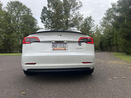 2023 Tesla Model 3 Performance