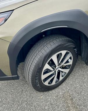 Green 2024 Subaru Outback Premium