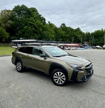 Green 2024 Subaru Outback Premium