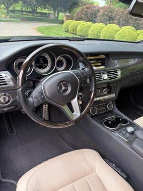 Gray 2012 Mercedes-Benz CLS-Class CLS 550