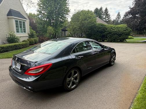 Gray 2012 Mercedes-Benz CLS-Class CLS 550