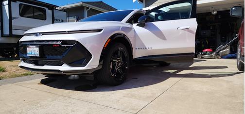 2025 Chevrolet Equinox EV RS