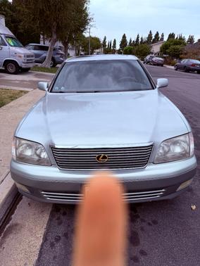 1998 Lexus LS 400 Base