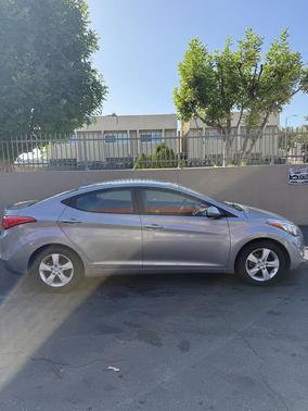 Gray 2012 Hyundai ELANTRA GLS