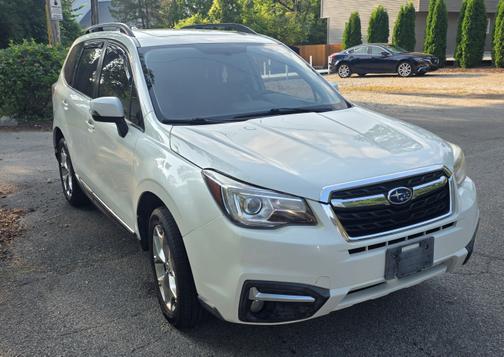 White 2017 Subaru Forester 2.5i Touring