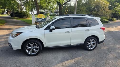 White 2017 Subaru Forester 2.5i Touring