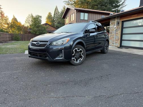 Blue 2017 Subaru Crosstrek 2.0i Limited