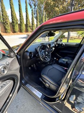 Black 2014 MINI Countryman Cooper S