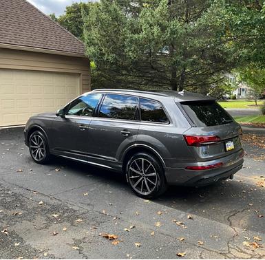 Gray 2023 Audi Q7 55 Premium Plus