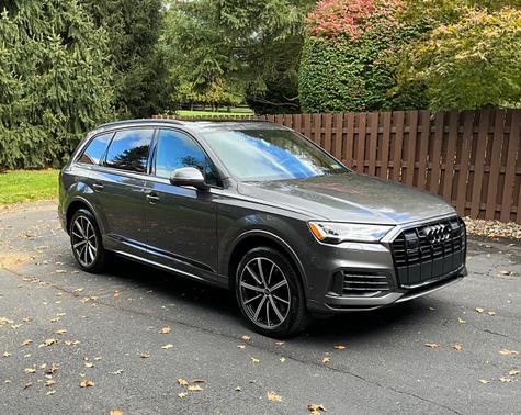 Gray 2023 Audi Q7 55 Premium Plus