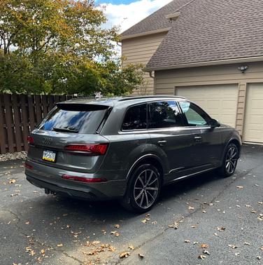 Gray 2023 Audi Q7 55 Premium Plus