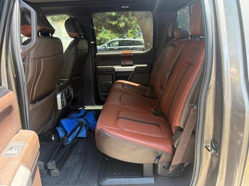 Gray 2020 Ford F-250 King Ranch