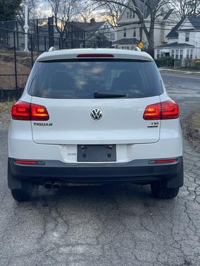 2017 Volkswagen Tiguan 2.0T Wolfsburg Edition