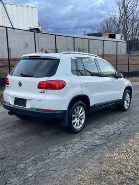 2017 Volkswagen Tiguan 2.0T Wolfsburg Edition