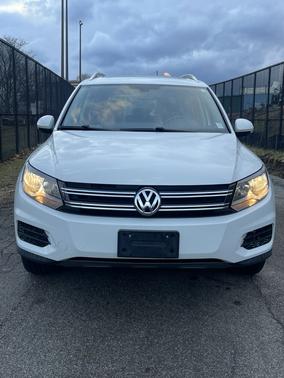 2017 Volkswagen Tiguan 2.0T Wolfsburg Edition