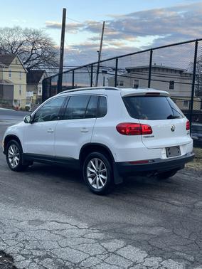 2017 Volkswagen Tiguan 2.0T Wolfsburg Edition