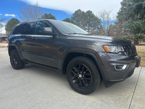 2017 Jeep Grand Cherokee Laredo