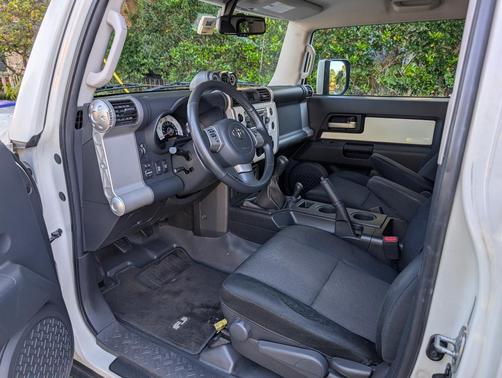 White 2012 Toyota FJ Cruiser Base