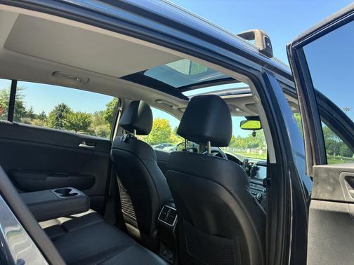 Blue 2017 Kia Sportage EX