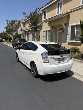 White 2010 Toyota Prius V