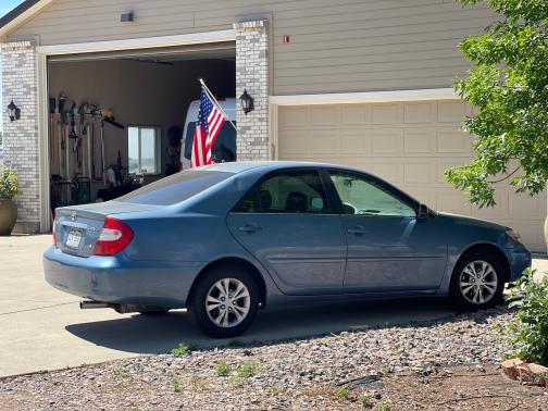 2004 Toyota Camry LE V6