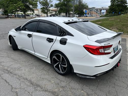 White 2019 Honda Accord Sport 2.0T