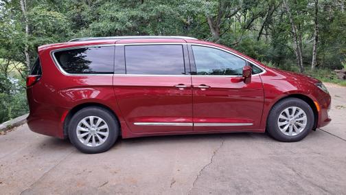 2018 Chrysler Pacifica Touring-L