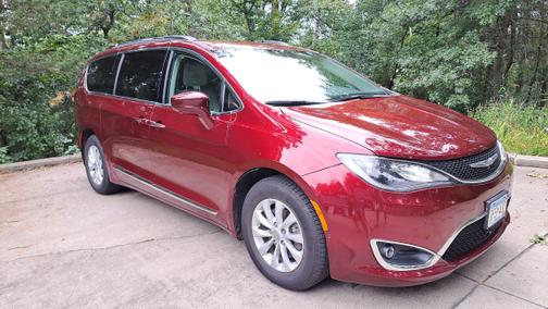 2018 Chrysler Pacifica Touring-L