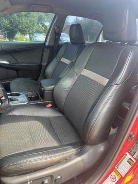 Red 2014 Toyota Camry SE