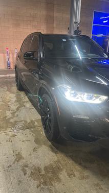 Black 2021 BMW X5 M50i