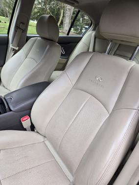 2012 INFINITI G37 x