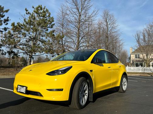 2023 Tesla Model Y RWD