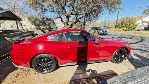 2015 Ford Mustang EcoBoost Premium