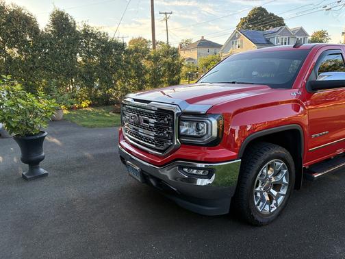 Red 2017 GMC Sierra 1500 SLT